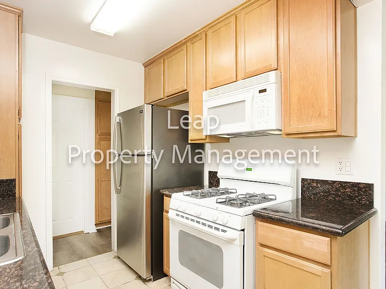 1490 W Lambert Rd #322 — Photo 8
