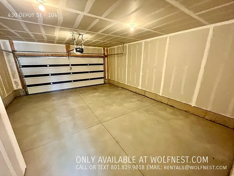 430 E Depot St #104 — Photo 4