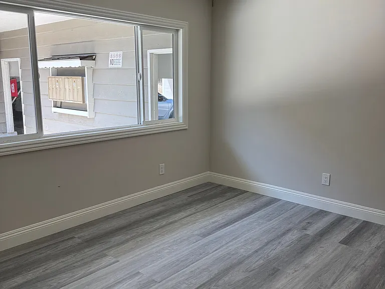 1605 W Shorb St #A — Photo 17
