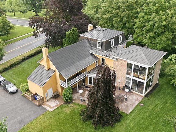 4th image of 800 Carroll Pkwy