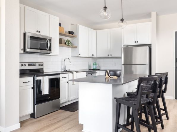 21235 Commerce Blvd #306