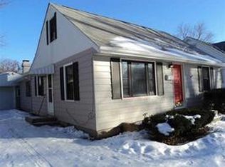 524 Glendale Ave, Rockford, IL 61108