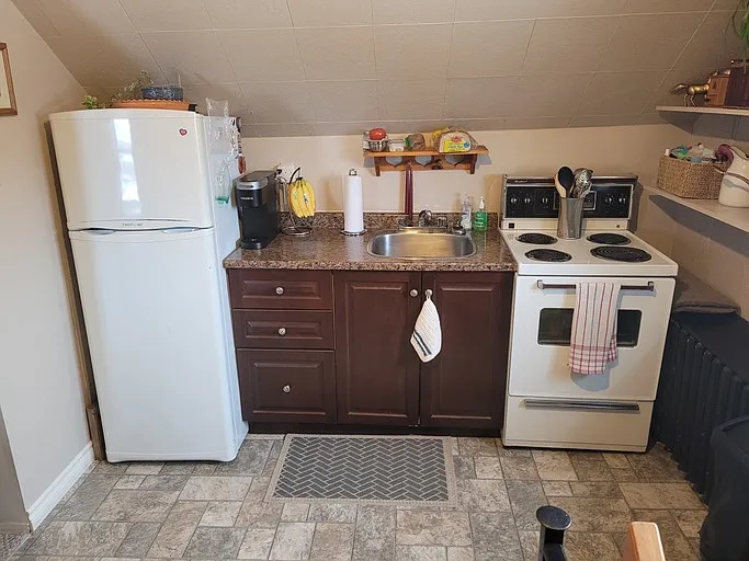 1 bed, 1.0 bath, 500 sqft, $1,099 — Photo 2