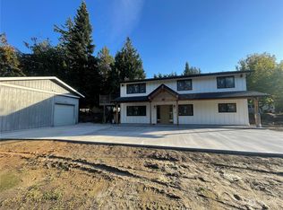 1424 Woodland Dr, Mount Vernon, WA