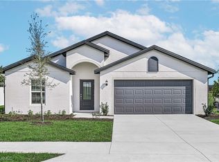 864 Youngreen Dr, Fort Myers, FL 33913