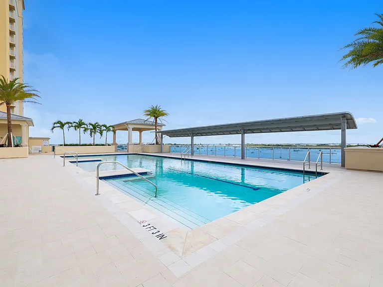 2650 Lake Shore Dr #804 — Photo 46