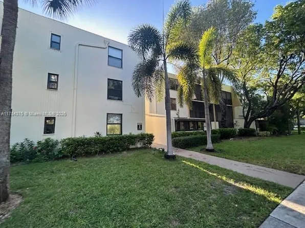20200 W Country Club Dr #Penthouse 16, Aventura, FL 33180