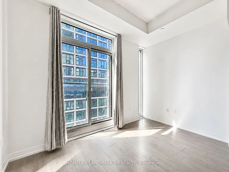 251 Jarvis St #1024 — Photo 6