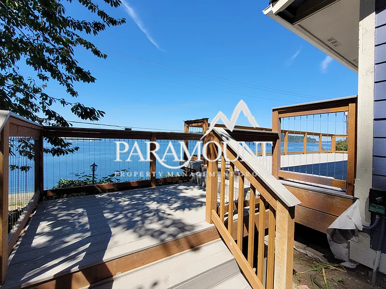 2895 Beach Dr E — Photo 3