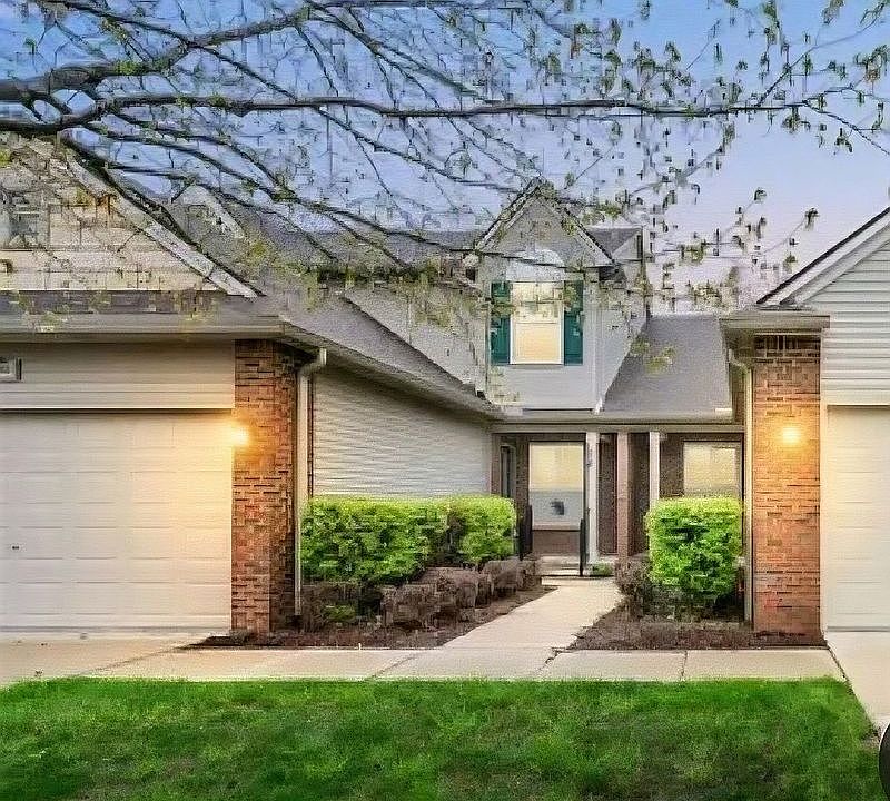 1st image of 387 Newberry Ln