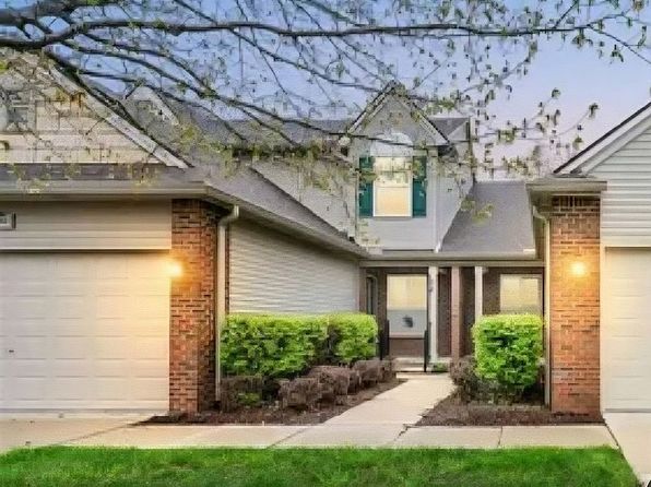 387 Newberry Ln