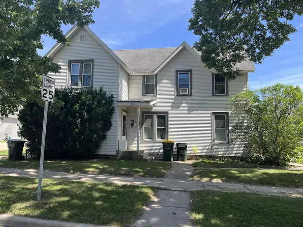 420 North Pine Street, Reedsburg, WI 53959