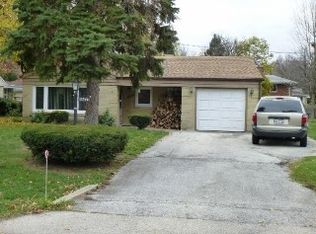 2741 Mayfield Dr, Park Ridge, IL 60068