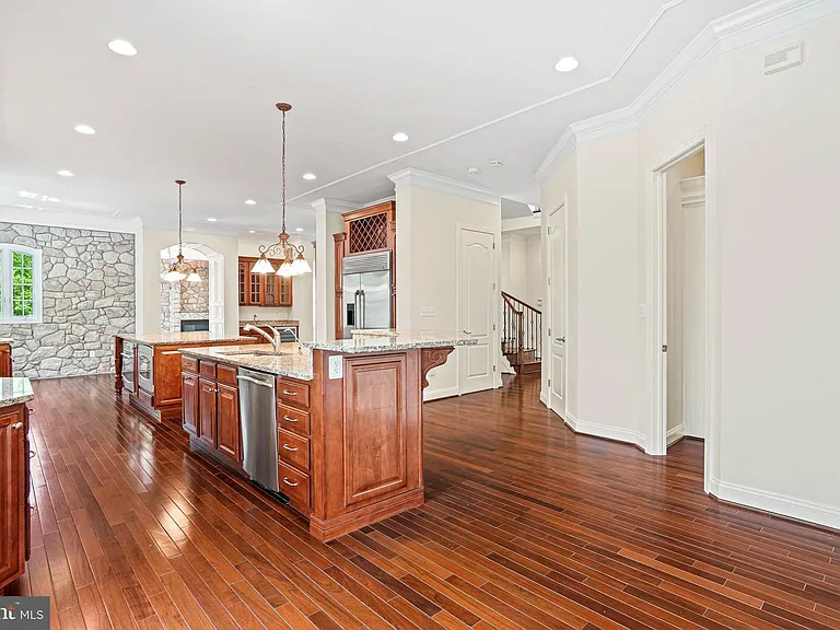 13551 Triadelphia Mill Rd — Photo 15