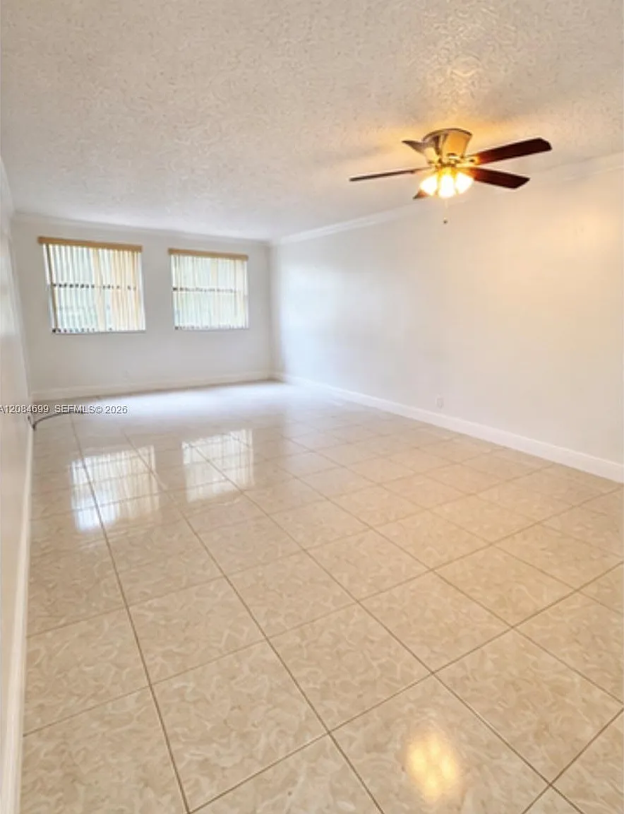 Las Vistas At Doral Condo — Photo 4