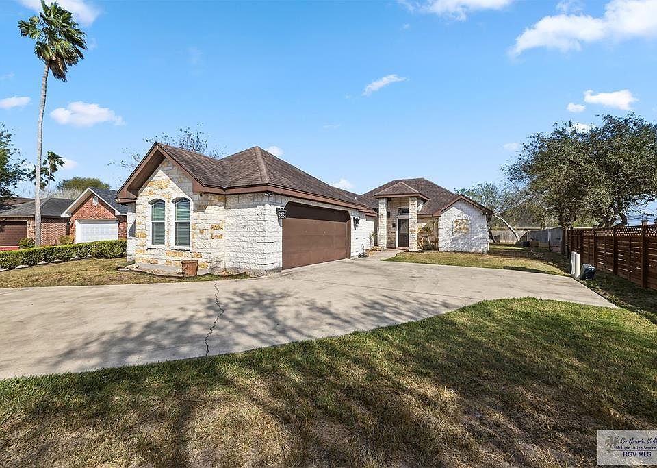 1st image of 217 Chico Blvd