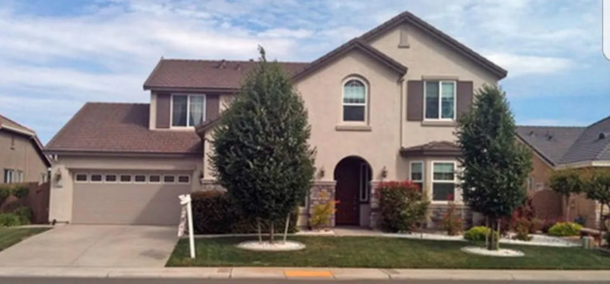 Building Photo - 3632 Corvina Dr