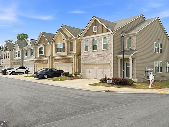 4th image of 7757 Medieval St