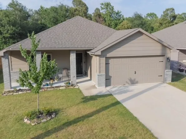 716 N Wofford St, Athens, TX 75751