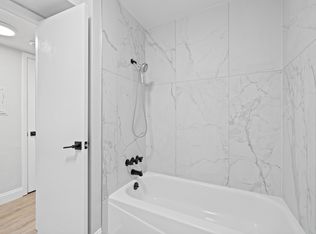 1000 49th St N APT 214, Saint Petersburg, FL 33710