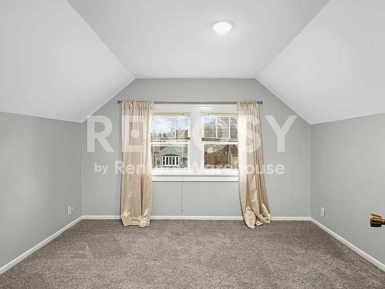4100 Vera Cruz Ave N — Photo 34