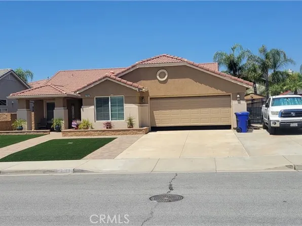 7062 Montana Ave, Fontana, CA 92336