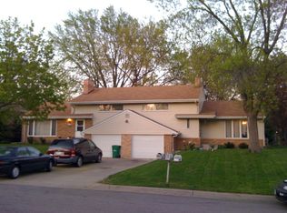 2082 Fry St N, Saint Paul, MN 55113