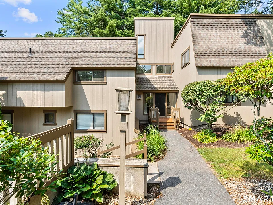 43 Great Meadow Ln #22C