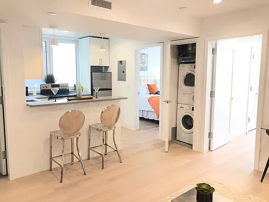 Rented by DK Real Estate Group | media 28