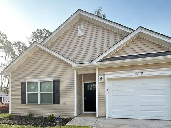 519 E Robinson St, Dallas, NC 28034