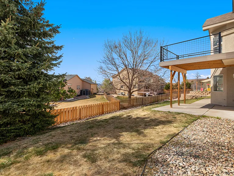 5330 Roundup Dr — Photo 34