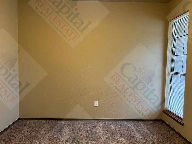 9225 Stonegate — Photo 15