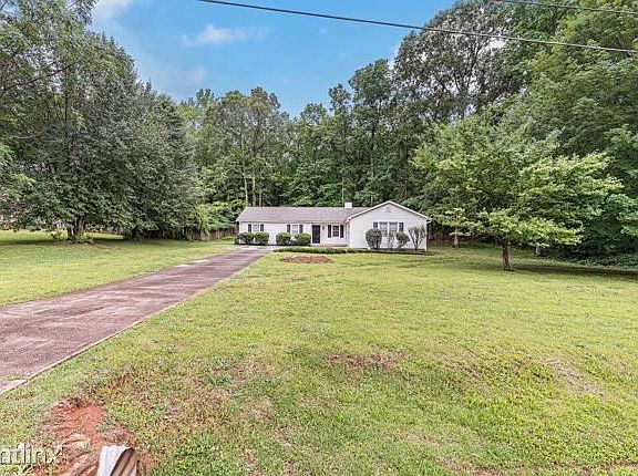 2nd image of 132R Summerfield Dr