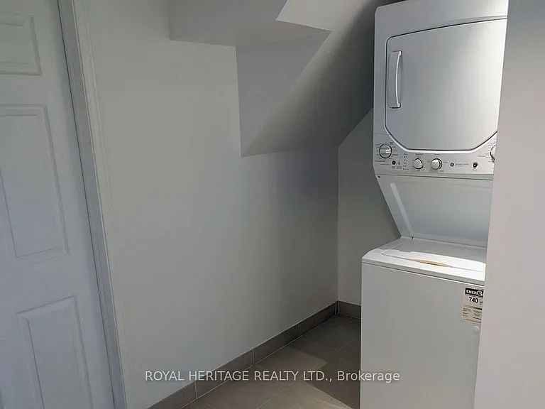 46 Solace Rd — Photo 2
