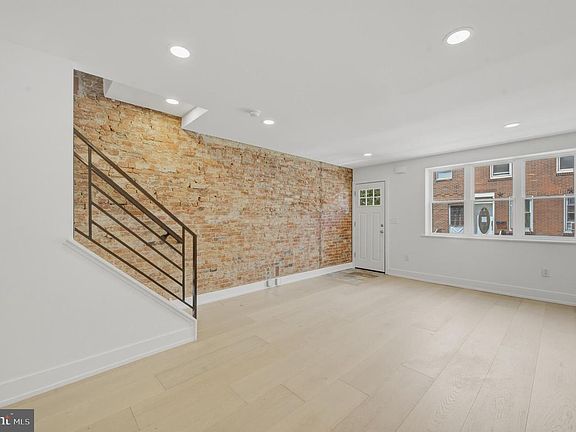 5th image of 1110 Pierce St