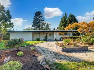 318 S 199th St, Des Moines, WA 98148