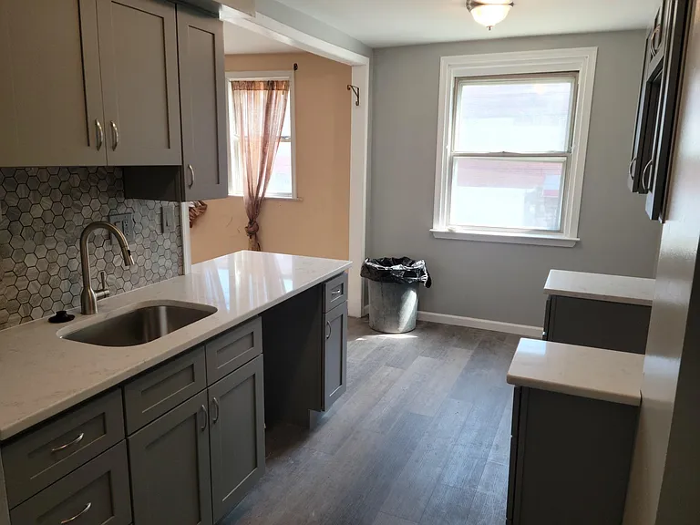 6605 Sylvester St — Photo 5