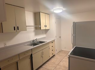 245 Briarwood Dr #B, Centerville, UT 84014