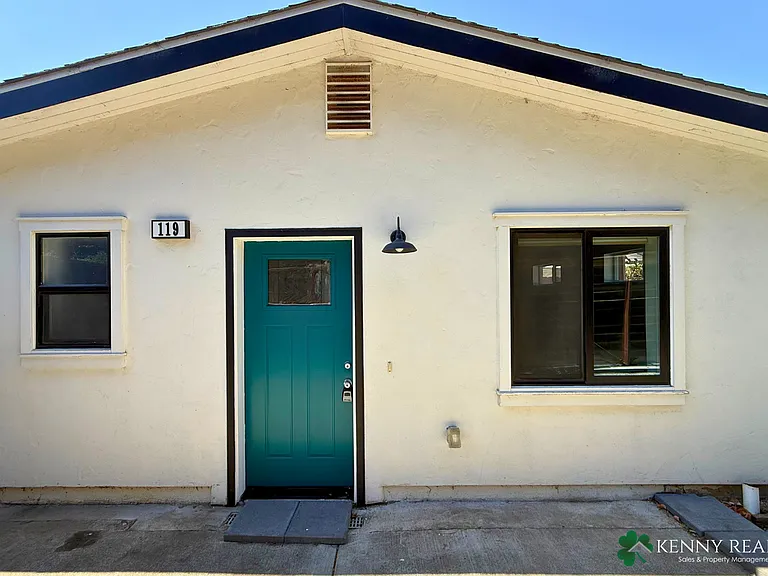 119 Franklin Ave — Photo 18