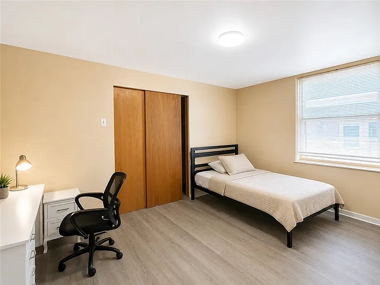 5846 Bartlett St #2 — Photo 4