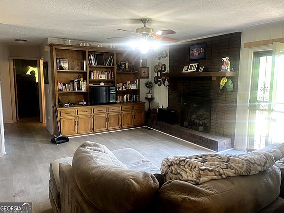 2nd image of 554 Chappell Rd