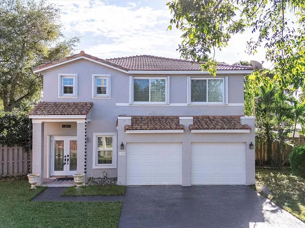 5998 SW 112th Dr, Cooper City, FL 33330