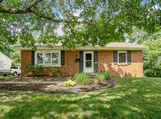 391 Weymouth Ln, Columbus, OH 43228