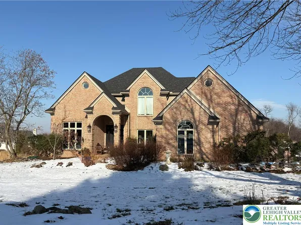 4481 Linda Ln, Emmaus, PA 18049