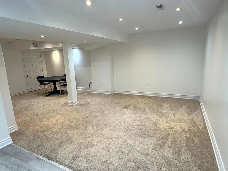 9 Lebovic Dr #BASEMENT — Photo 7