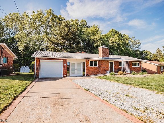 2nd image of 301 Bohl Dr