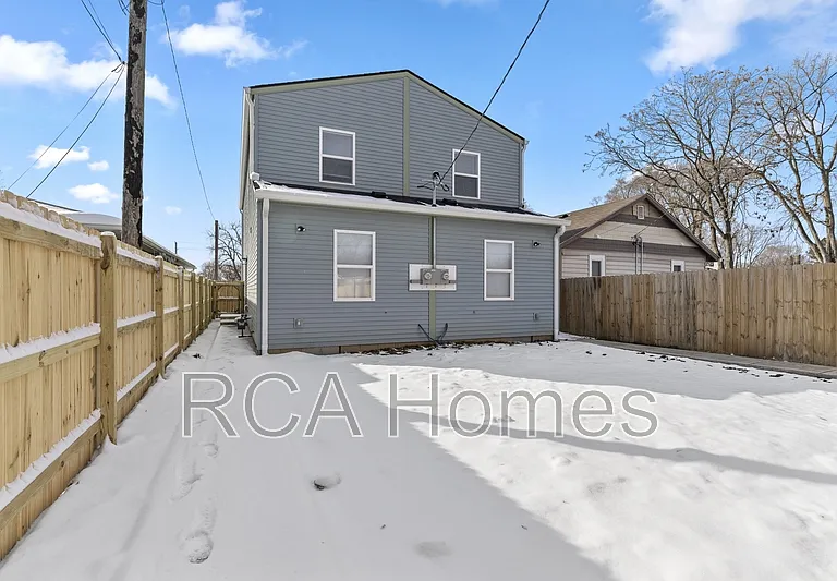 2827 Adams St — Photo 5