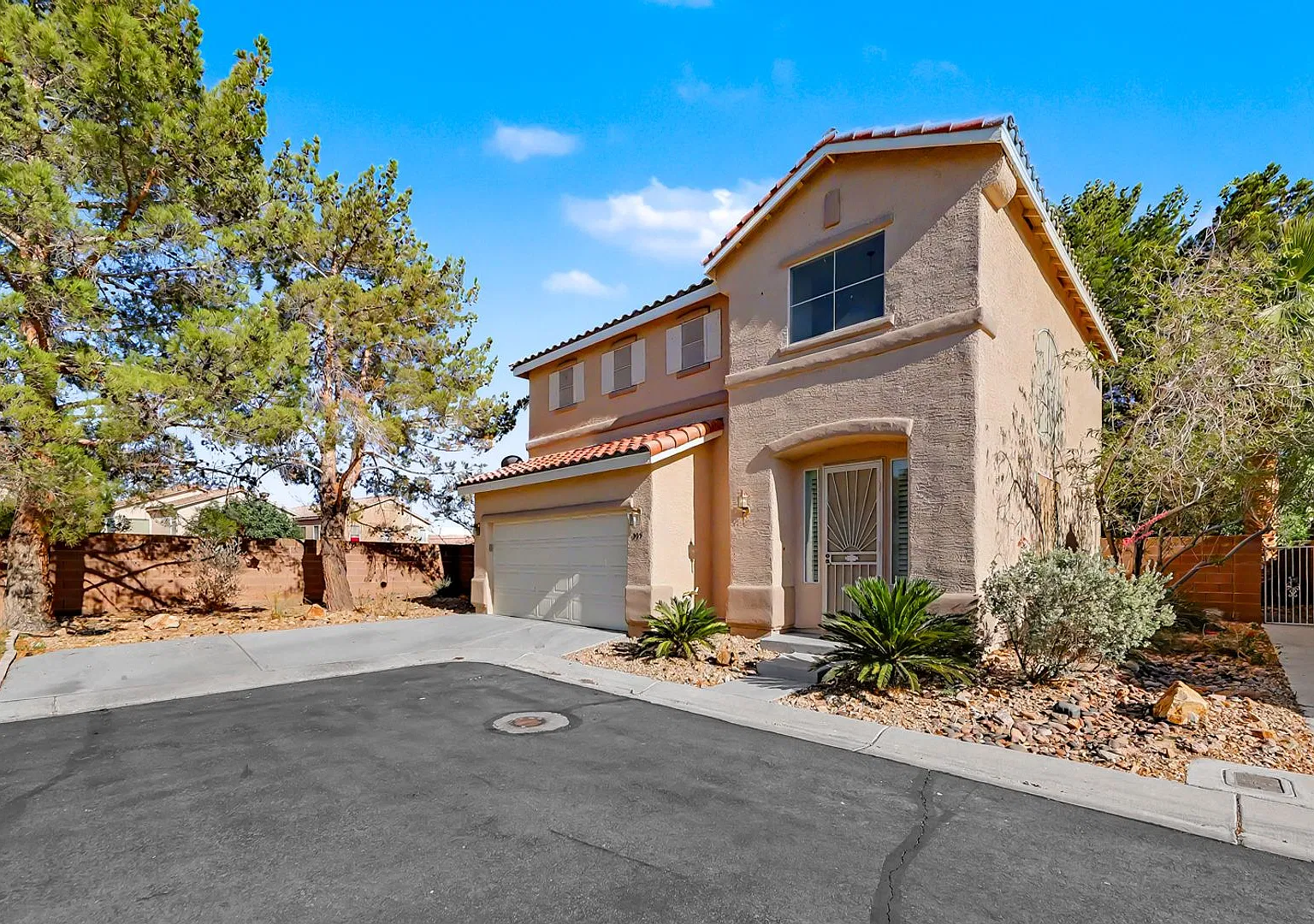 3 Bedroom Home In Gated Community — Photo 1