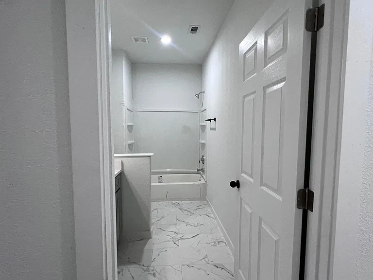 9210 Martell St — Photo 17