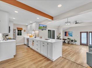 17306 W Roosevelt Ave, New Berlin, WI 53146